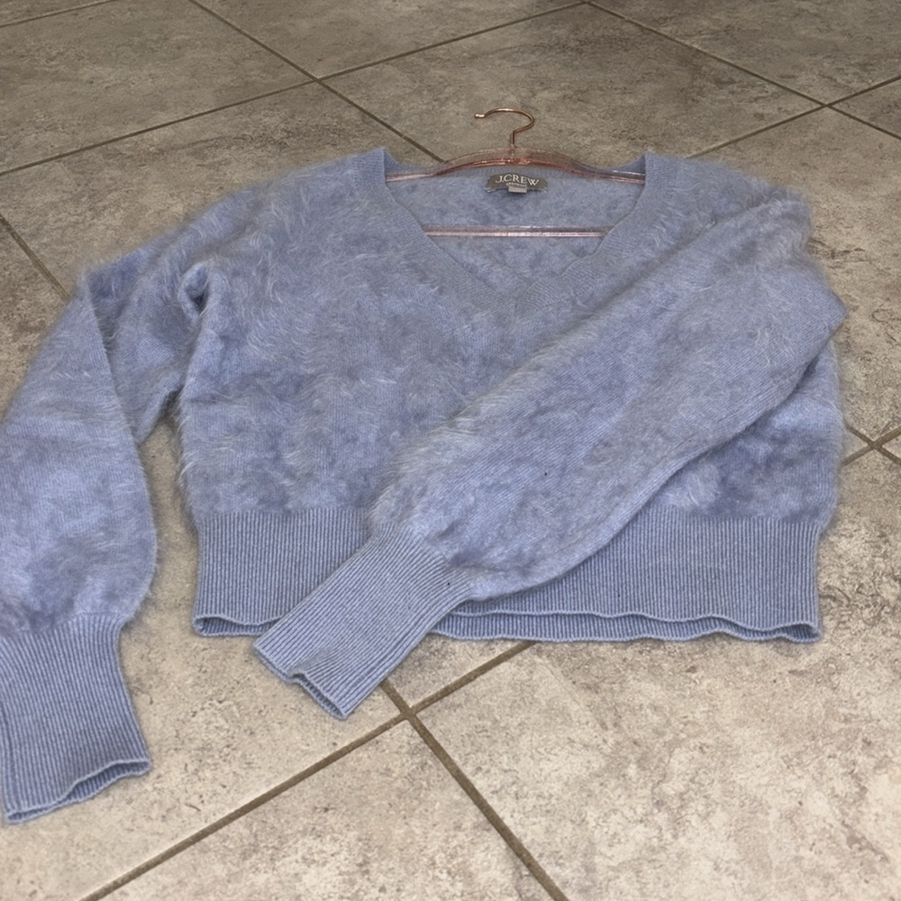 J. Crew CASHMERE Women's Soft V-Neck Eyelash Sweater in Light Blue - Picture 6 of 6